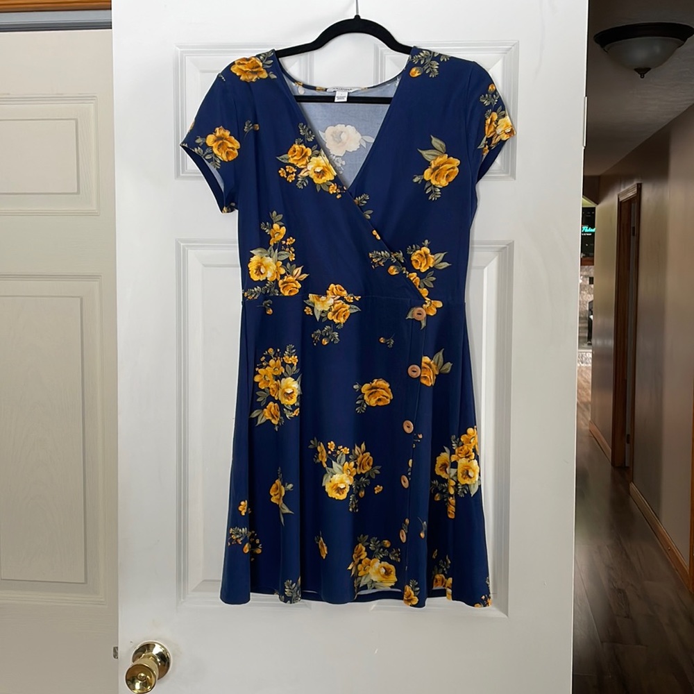 NWOT Women’s Dress Large